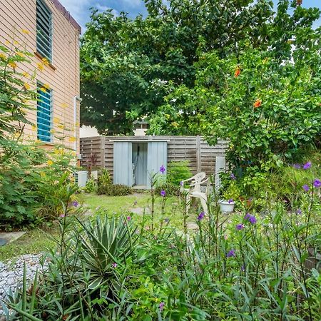 Appartement Charmant Au Carbet Avec Vue Sur La Mer 50 M² ル・カルベ エクステリア 写真