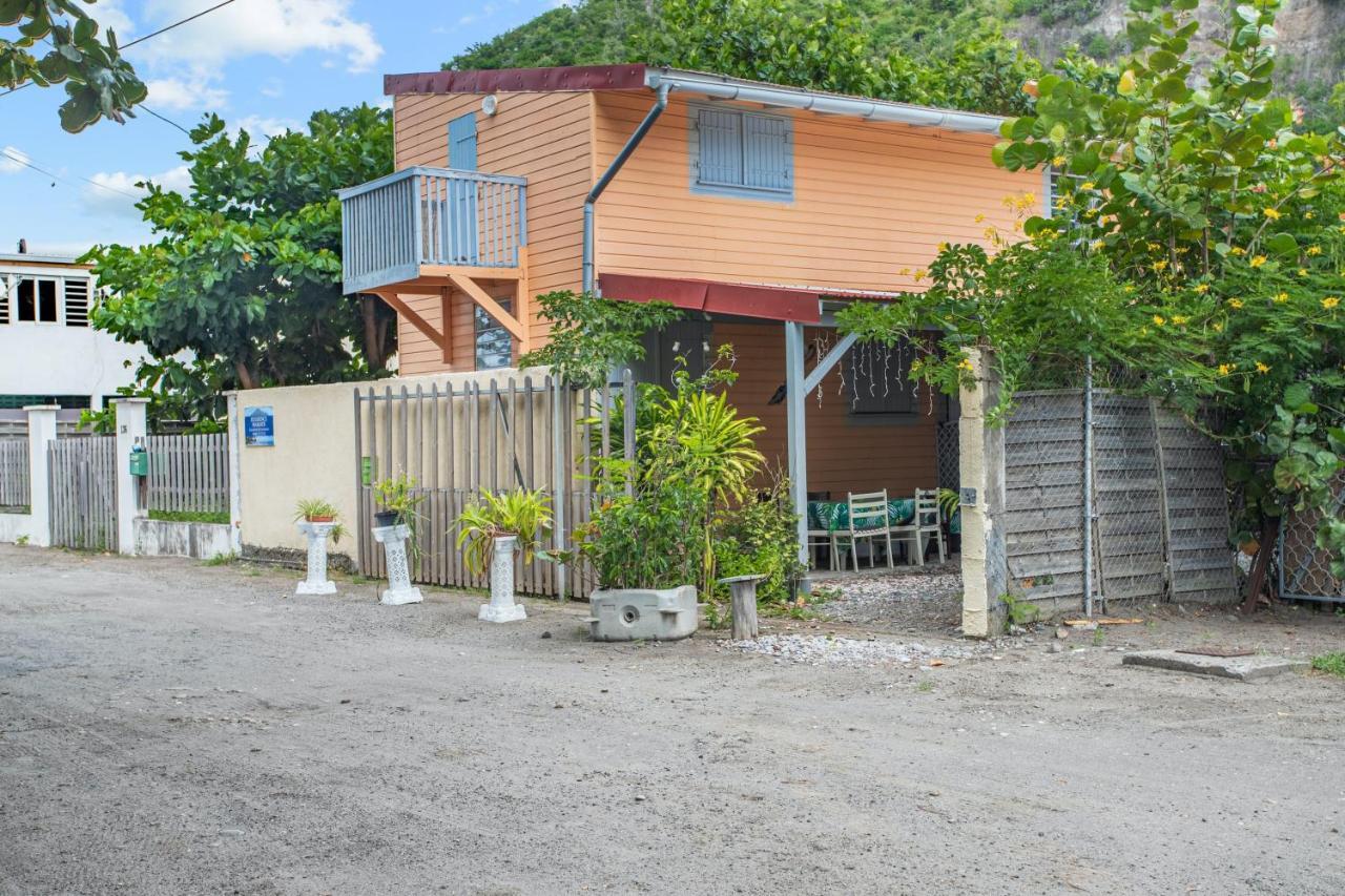 Appartement Charmant Au Carbet Avec Vue Sur La Mer 50 M² ル・カルベ エクステリア 写真